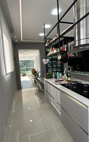 Apartamento à venda com 284m², 3 quartos e 5 vagas Apartamento à venda com 284m², 3 quartos e 5 vagasCozinha