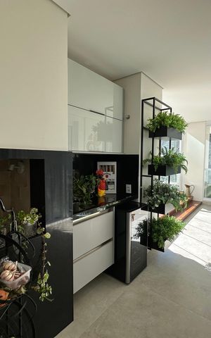 Apartamento à venda com 284m², 3 quartos e 5 vagas Apartamento à venda com 284m², 3 quartos e 5 vagasChurrasqueira