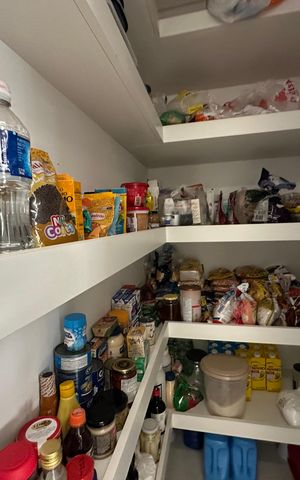 Apartamento à venda com 284m², 3 quartos e 5 vagas Apartamento à venda com 284m², 3 quartos e 5 vagasDespensa
