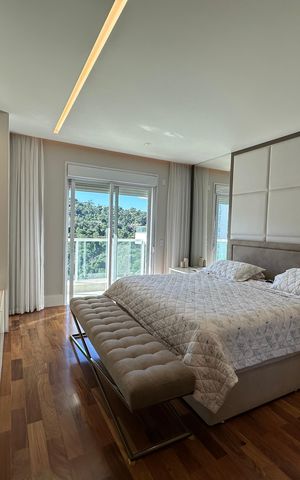 Apartamento à venda com 284m², 3 quartos e 5 vagas Apartamento à venda com 284m², 3 quartos e 5 vagasSuíte 1
