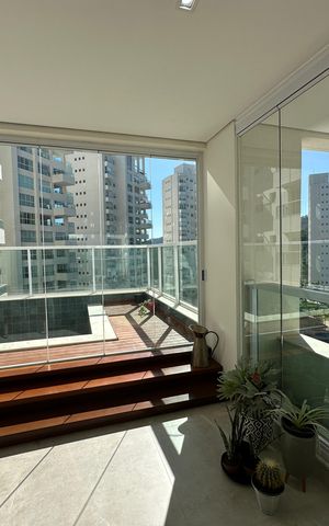 Apartamento à venda com 284m², 3 quartos e 5 vagas Apartamento à venda com 284m², 3 quartos e 5 vagasPiscina