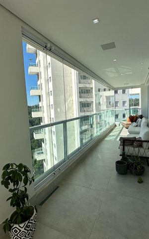 Apartamento à venda com 284m², 3 quartos e 5 vagas Apartamento à venda com 284m², 3 quartos e 5 vagasVaranda da Sala