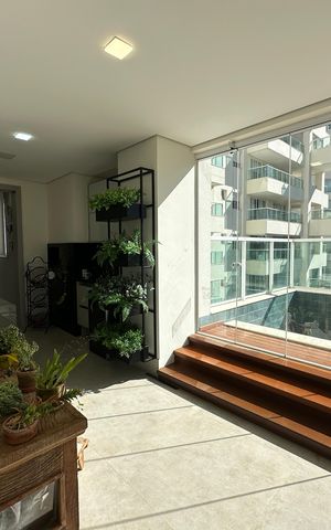 Apartamento à venda com 284m², 3 quartos e 5 vagas Apartamento à venda com 284m², 3 quartos e 5 vagasPiscina