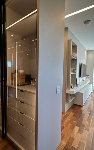 Apartamento à venda com 284m², 3 quartos e 5 vagas Apartamento à venda com 284m², 3 quartos e 5 vagasCloset da suíte 1