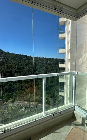Apartamento à venda com 284m², 3 quartos e 5 vagas Apartamento à venda com 284m², 3 quartos e 5 vagasVaranda da Sala