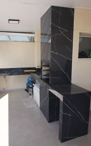 Apartamento à venda com 180m², 3 quartos e 3 vagasCobertura