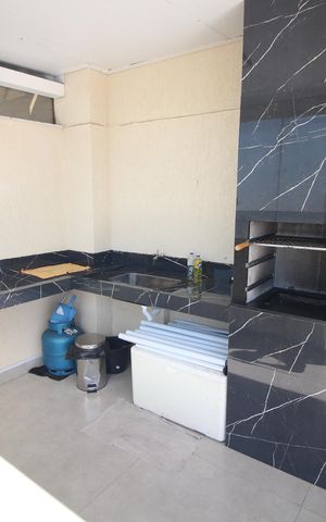 Apartamento à venda com 180m², 3 quartos e 3 vagasCobertura