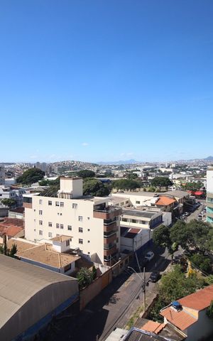 Apartamento à venda com 180m², 3 quartos e 3 vagasVista Cobertura
