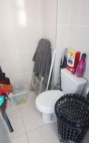 Apartamento à venda com 180m², 3 quartos e 3 vagasBanheiro 2
