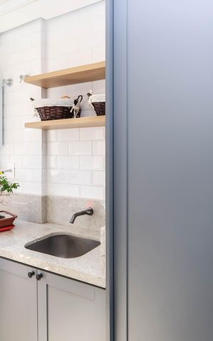 Apartamento à venda com 81m², 2 quartos e 1 vagaÁrea de Serviço