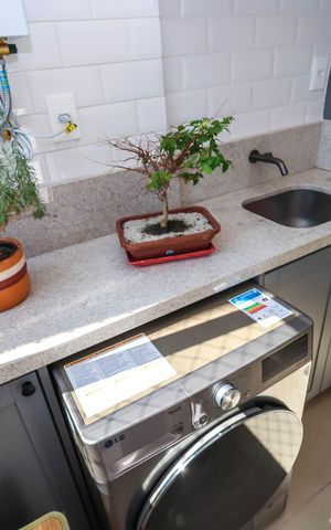 Apartamento à venda com 81m², 2 quartos e 1 vagaÁrea de Serviço
