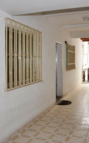Casa à venda com 210m², 2 quartos e 2 vagas