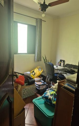 Casa à venda com 270m², 4 quartos e 4 vagas Casa à venda com 270m², 4 quartos e 4 vagasQuarto