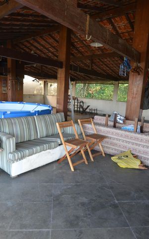 Casa à venda com 350m², 5 quartos e 8 vagasCozinha/ Área de Serviço