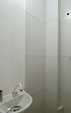 Apartamento à venda com 70m², 2 quartos e sem vaga Apartamento à venda com 70m², 2 quartos e sem vagaÁrea de serviço - banheiro