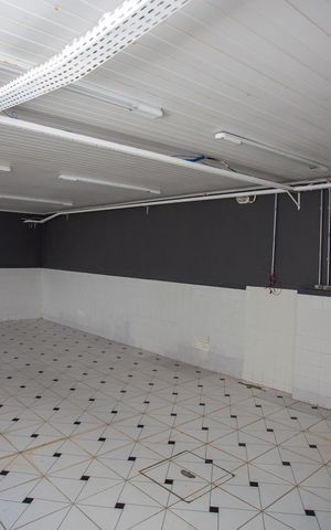 Casa à venda com 600m², 6 quartos e 4 vagas
