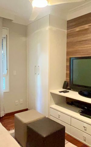 Apartamento para alugar com 130m², 4 quartos e 3 vagas Apartamento para alugar com 130m², 4 quartos e 3 vagasQuarto