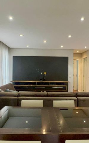 Apartamento para alugar com 130m², 4 quartos e 3 vagas Apartamento para alugar com 130m², 4 quartos e 3 vagasSala de Jantar