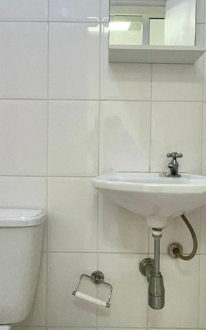 Apartamento para alugar com 130m², 4 quartos e 3 vagas Apartamento para alugar com 130m², 4 quartos e 3 vagasBanheiro de serviço