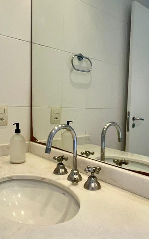 Apartamento para alugar com 130m², 4 quartos e 3 vagas Apartamento para alugar com 130m², 4 quartos e 3 vagasBanheiro da Suíte 3