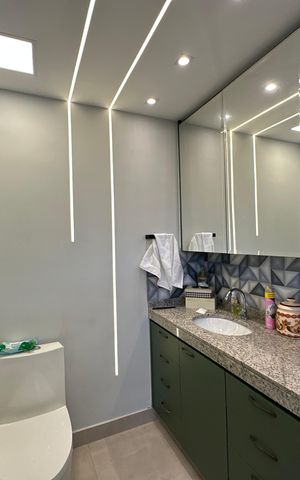 Apartamento à venda com 87m², 2 quartos e 1 vaga Apartamento à venda com 87m², 2 quartos e 1 vagaBanheiro da Suíte 2