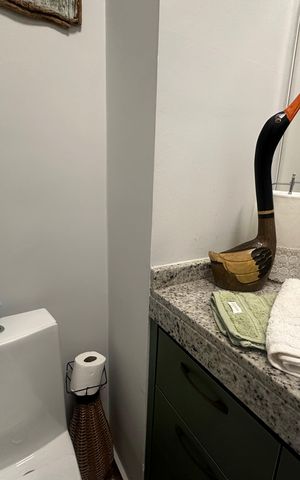 Apartamento à venda com 87m², 2 quartos e 1 vaga Apartamento à venda com 87m², 2 quartos e 1 vagaLavabo
