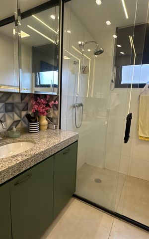 Apartamento à venda com 87m², 2 quartos e 1 vaga Apartamento à venda com 87m², 2 quartos e 1 vagaBanheiro da Suíte 2