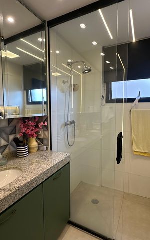 Apartamento à venda com 87m², 2 quartos e 1 vaga Apartamento à venda com 87m², 2 quartos e 1 vagaBanheiro da Suíte 2
