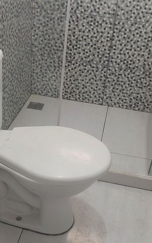 Casa à venda com 75m², 2 quartos e sem vaga