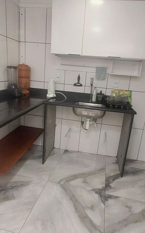 Casa à venda com 75m², 2 quartos e sem vaga