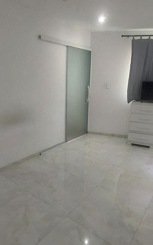 Casa à venda com 75m², 2 quartos e sem vaga