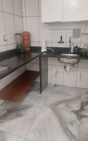 Casa à venda com 75m², 2 quartos e sem vaga