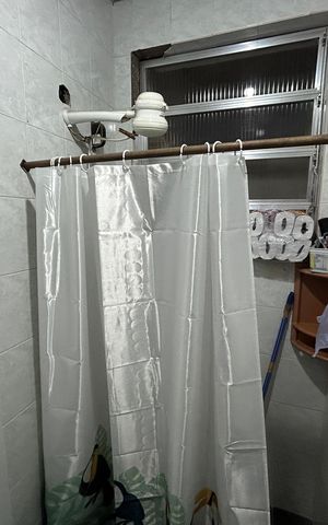 Casa à venda com 80m², 4 quartos e 2 vagasBanheiro 2