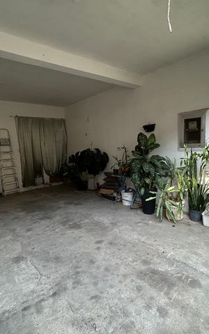 Casa à venda com 80m², 4 quartos e 2 vagasGaragem