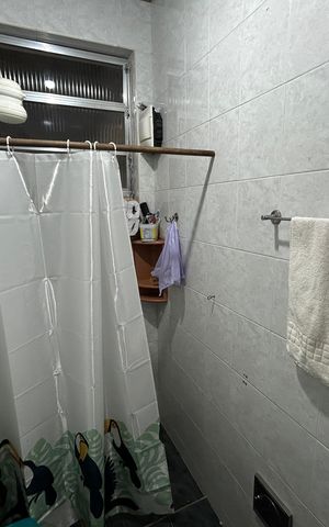Casa à venda com 80m², 4 quartos e 2 vagasBanheiro 2