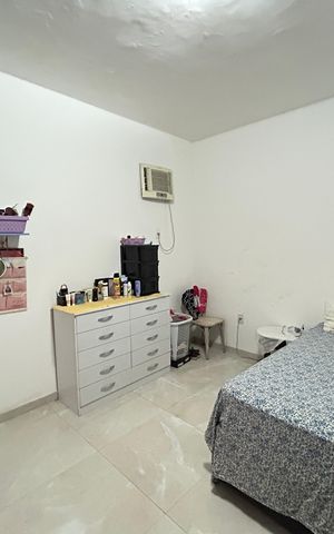 Casa à venda com 80m², 4 quartos e 2 vagasSuite