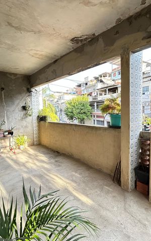 Casa à venda com 80m², 4 quartos e 2 vagasVaranda
