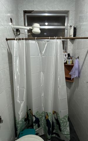 Casa à venda com 80m², 4 quartos e 2 vagasBanheiro 2