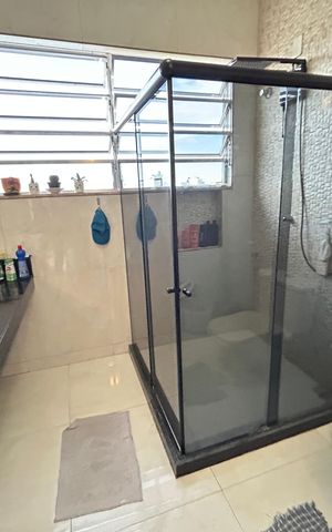 Casa à venda com 80m², 4 quartos e 2 vagasBanheiro 3