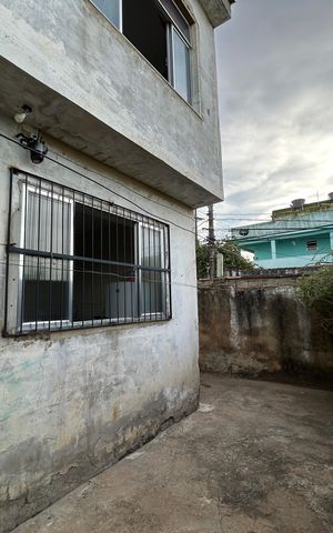Casa à venda com 80m², 4 quartos e 2 vagasFachada