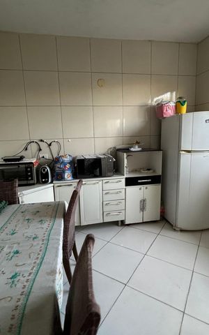 Casa à venda com 80m², 4 quartos e 2 vagasCozinha