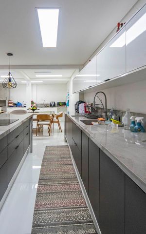 Casa à venda com 125m², 4 quartos e 2 vagas