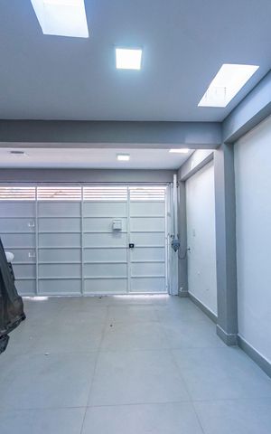 Casa à venda com 125m², 4 quartos e 2 vagas