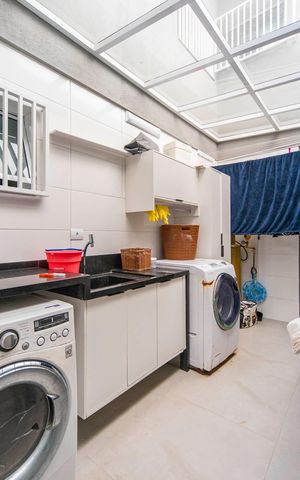 Casa à venda com 125m², 4 quartos e 2 vagas
