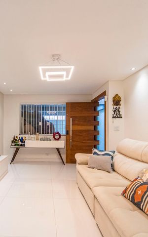 Casa à venda com 125m², 4 quartos e 2 vagas