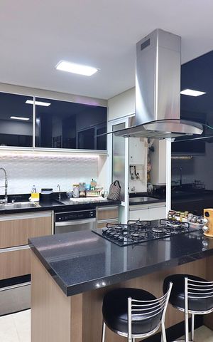 Apartamento à venda com 106m², 3 quartos e 2 vagasCozinha 