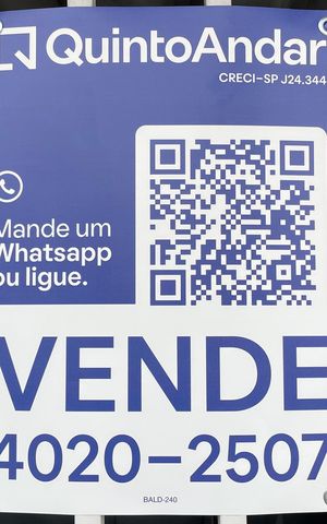 Casa à venda com 104m², 2 quartos e 2 vagas Casa à venda com 104m², 2 quartos e 2 vagasPlaca