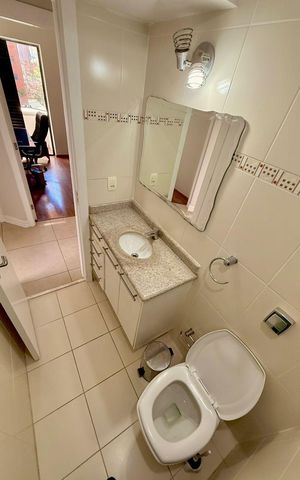 Apartamento para alugar com 110m², 3 quartos e 2 vagas Apartamento para alugar com 110m², 3 quartos e 2 vagasBanheiro