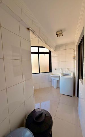 Apartamento para alugar com 110m², 3 quartos e 2 vagas Apartamento para alugar com 110m², 3 quartos e 2 vagasÁrea de serviço