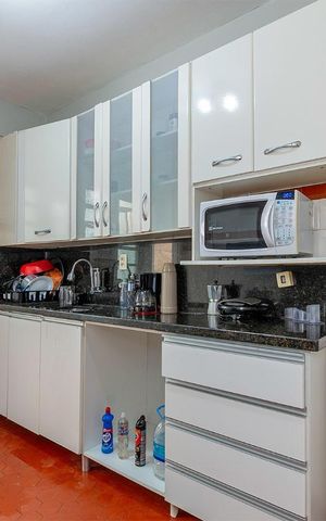 Apartamento para alugar com 100m², 3 quartos e sem vaga Apartamento para alugar com 100m², 3 quartos e sem vagaCozinha